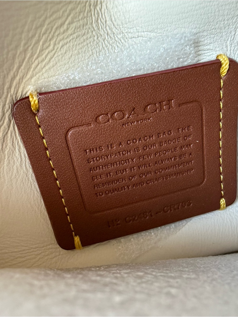Coach Pillow Tabby 20 Chalk/Gold NWT + Luxury Gift Set Perfect for Mother’s Day - Picture 5 of 14